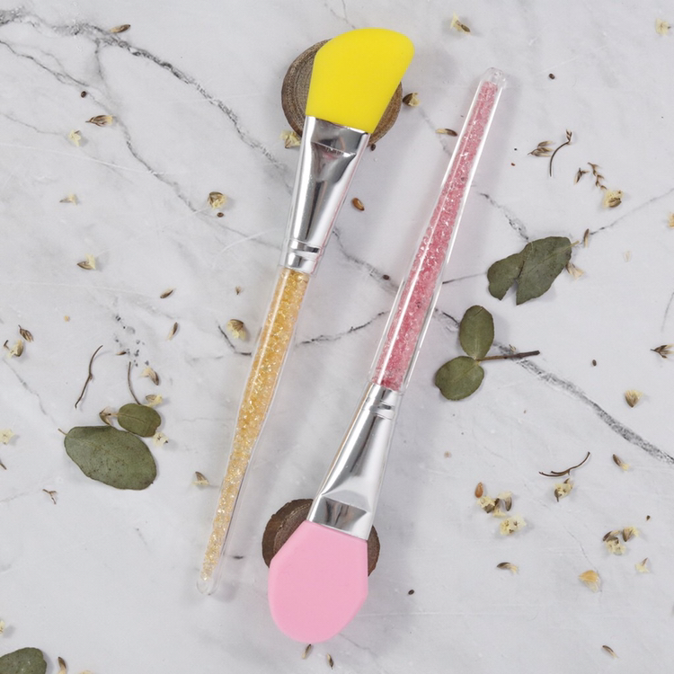 Mask Applicator